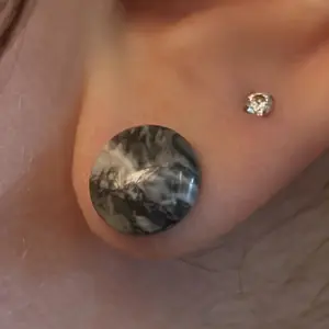 Wave Jasper Single Flared Pair - Gray and White Marbled Gauges