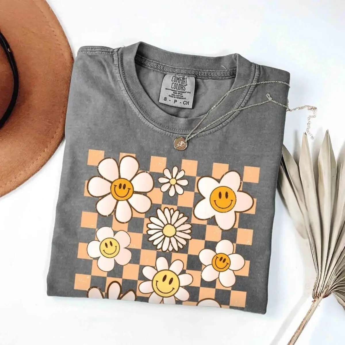 Comfort Colors Smile Checkered Flowers TShirt,  Retro T-Shirt, Boho 70's Tee, Groovy Floral Kids TShirt, Trendy Summer Tee, Aesthetic T-Shirts