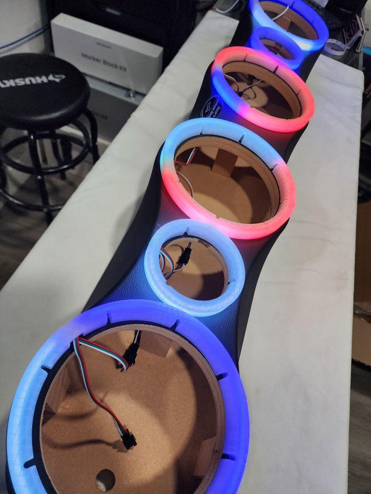 Smart Speakers LED Ring 6.5                                         Incluye Control remoto , controlador , 10 ft wire power and ground  universales para cualquier bocina 6.5 Deaf Bonce, sp audio, db drive Remote