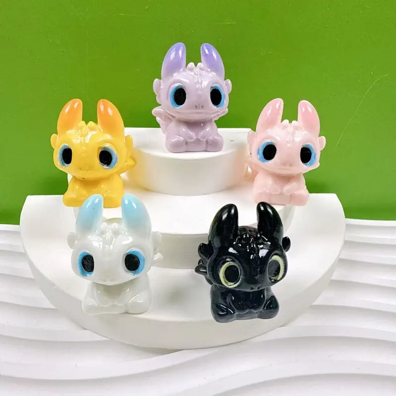 Plastic Kawaii Toothless lr Mini Pendant - Handmade DIY Collectible Action Toy Figure, Interior Ornament, Car Decor