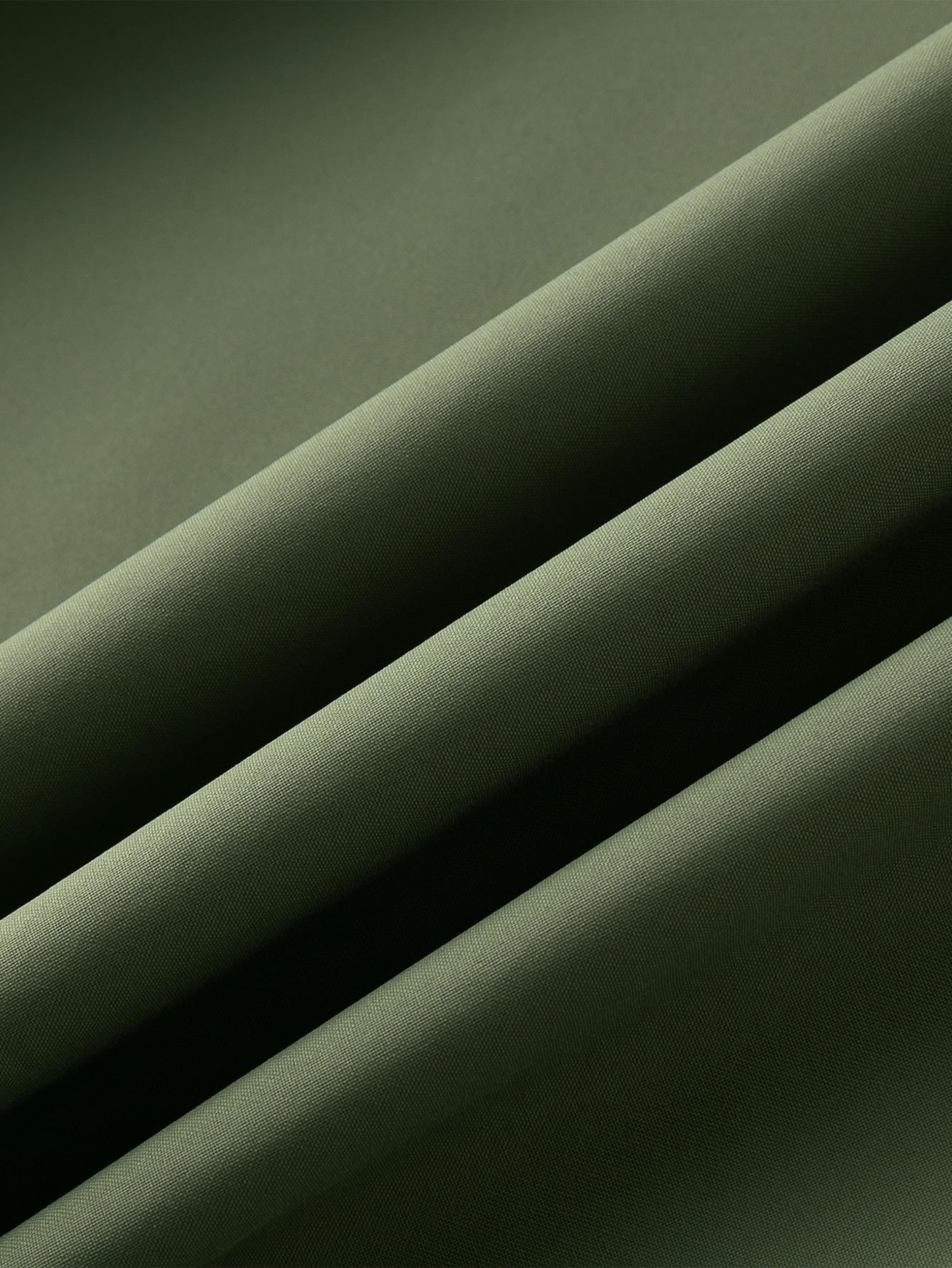 A collared jacket with a patchwork style, visually layered and designed to flatter necklines. The buttoned closure makes it easy to put on and take off. There is one pocket on the left side which is both practical and decorative