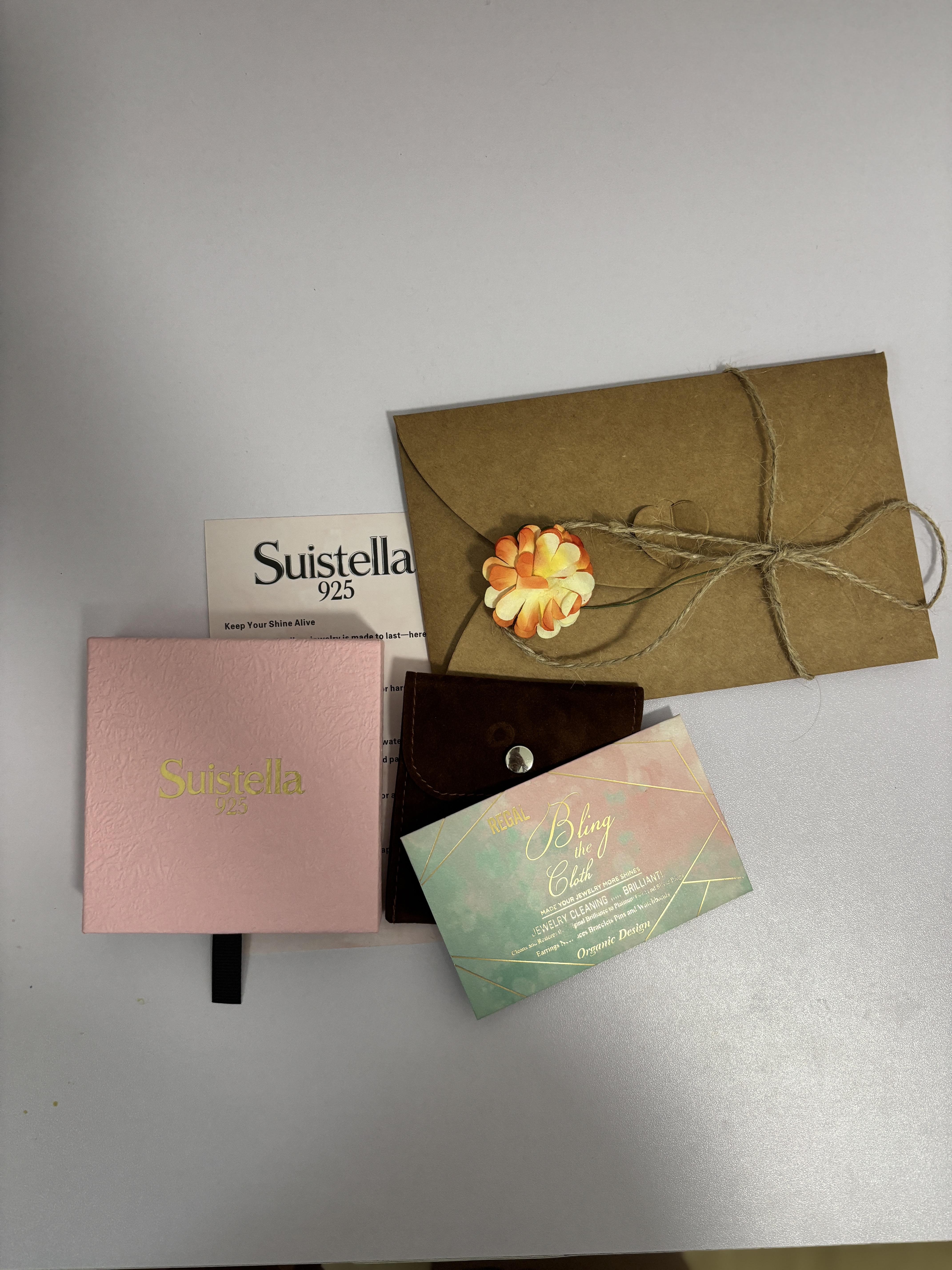 Packaging box for decorative accessories box