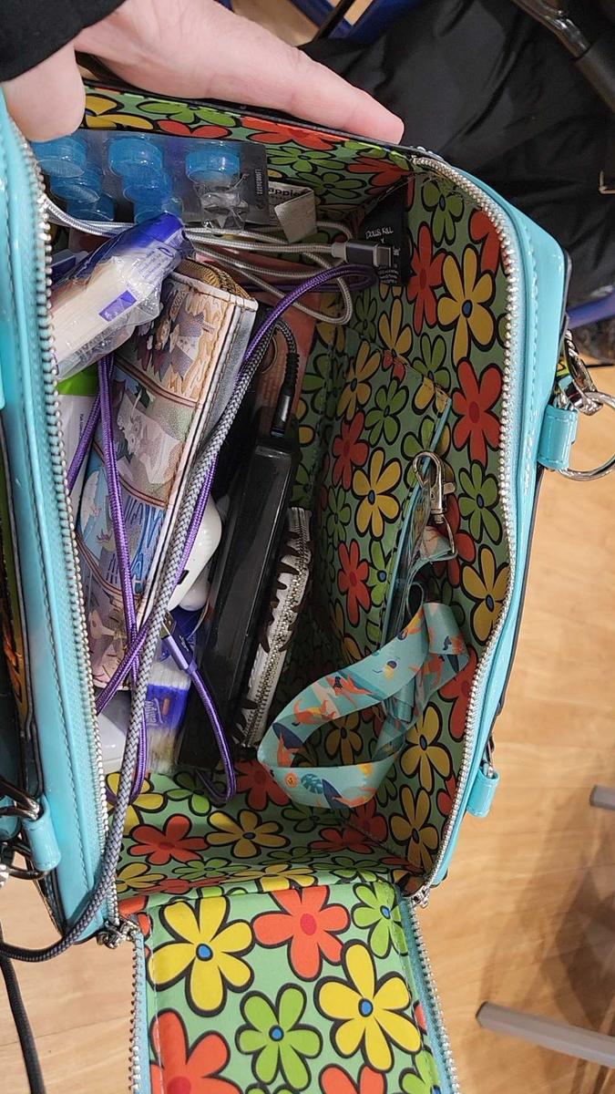 Item: LIGHT BLUE, ONE SIZE