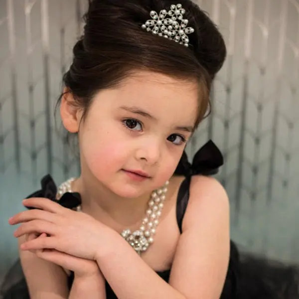 Holly — The Mini Pearl Tiara