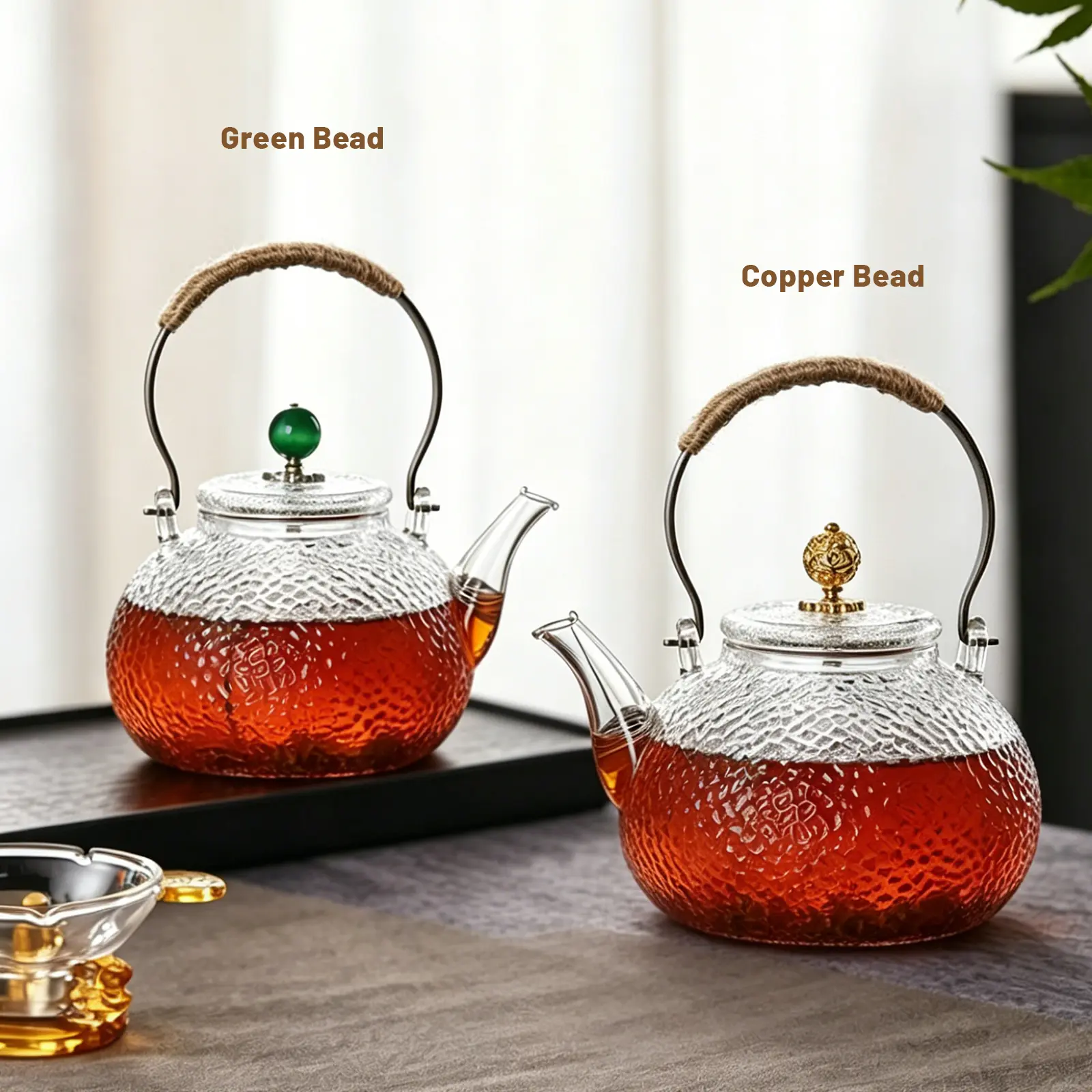 700ml hammered glass teapot with copper handle heat-resistant explosion-proof andhigh-temperature-resistant high borosilicate glass home-made tea glass pot for Flower FruitHerbal Tea and Coffee