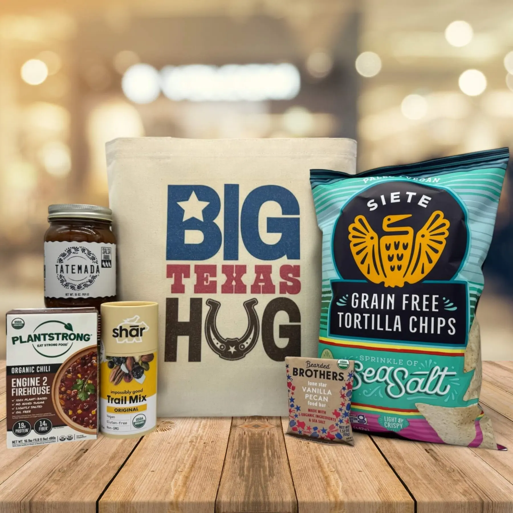 Itsonlynaturalgifts Big Texas Hug Gift Basket with Siete Grain Free Tortilla Chips, Plantstrong Organic Chili, and Trail Mix
