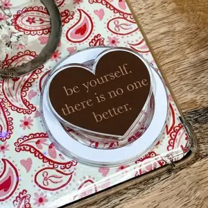 Inspirational Heart Phone Grip With ‘Be Yourself’ Quote, Secure Hold And Stand, Aesthetic Phone Accessory, Meaningful Gift For Daily Motivation