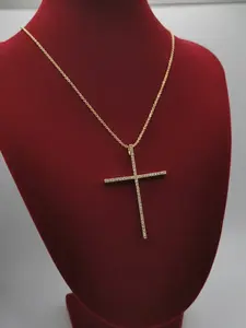 Chain Cruz Lumina 17 inches Lightweight and Water-Resistant Ideal for Daily Use Cross Pendant Necklace