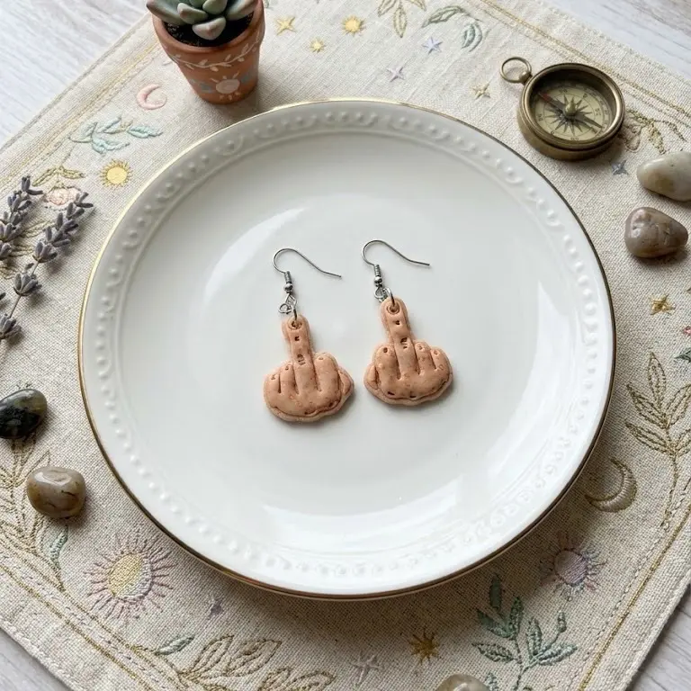 35mm Middle Finger Clay Cutter – Polymer Clay Earring Cutter – Funny Statement Earrings Tool – Jewelry Making Supply