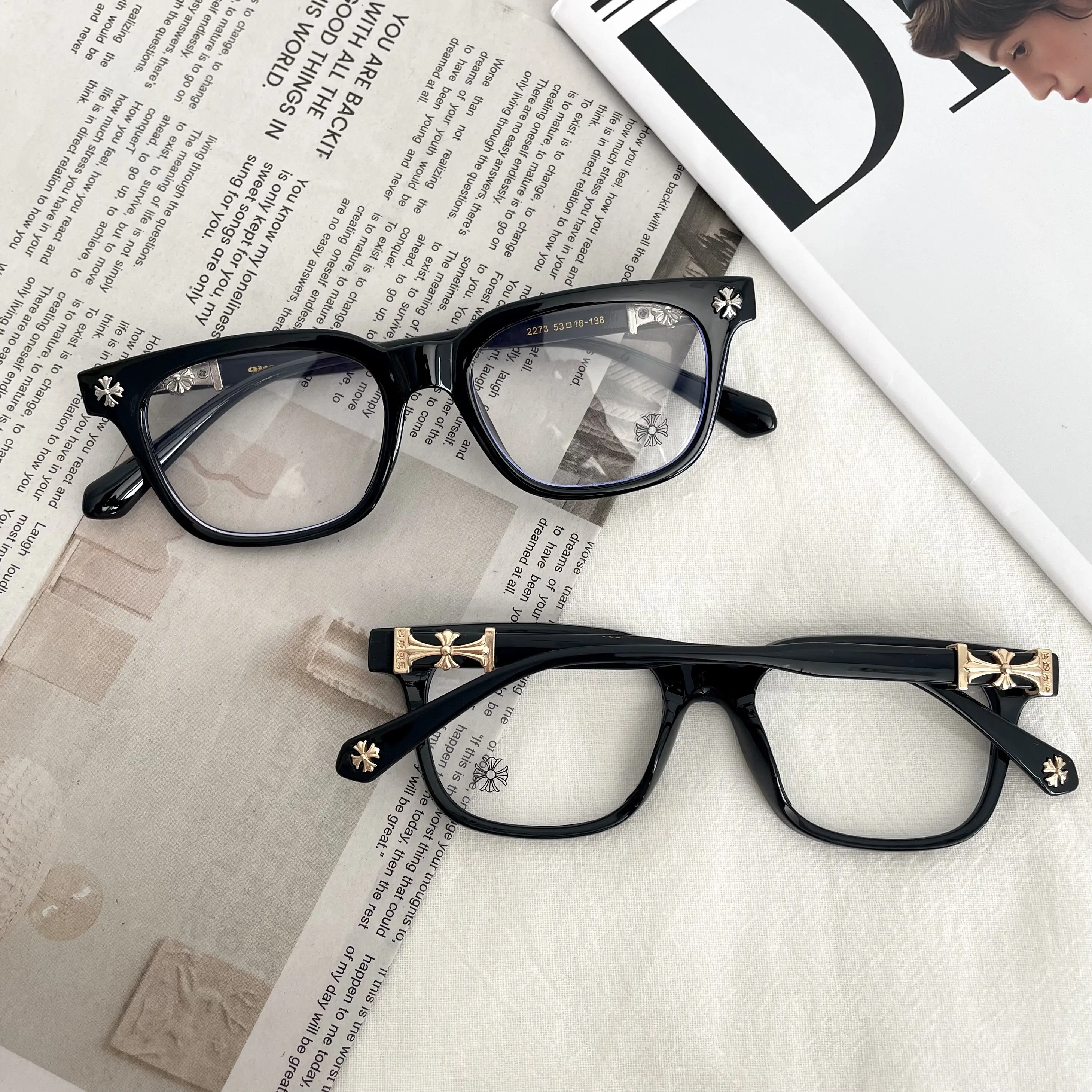 Non-Prescription Retro Square Frame Plain Glasses - Blue Light Blocking, Daily Wear, Fashionable Casual Eyewear for Men and Women