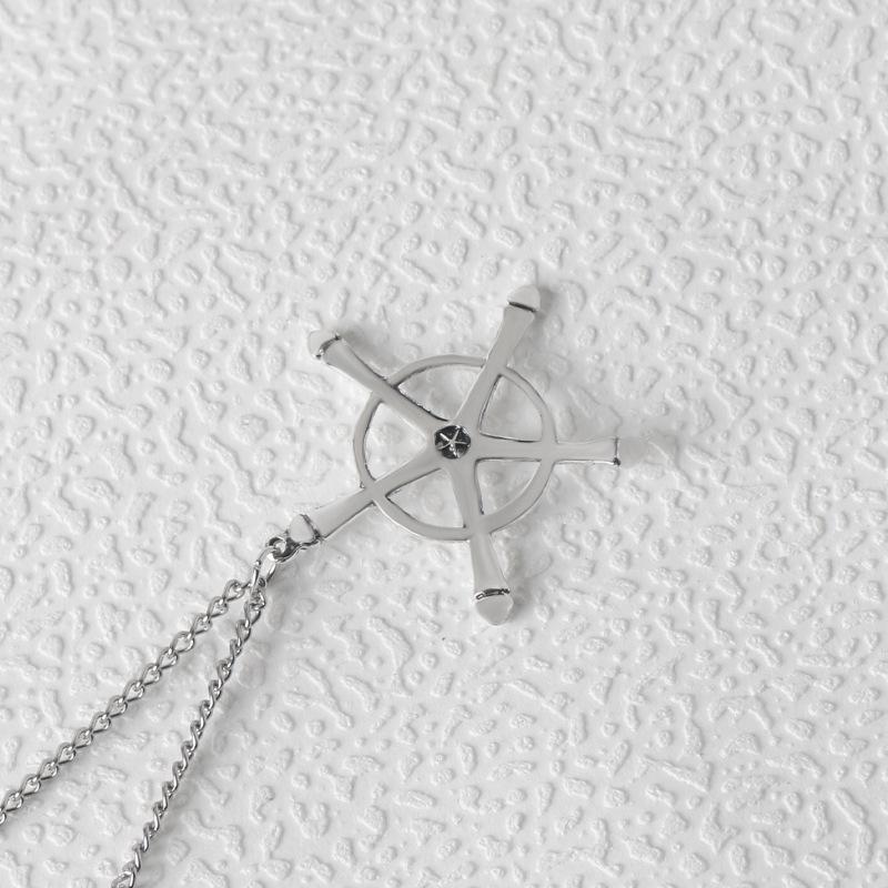 anime cosplay BLEACH pendant necklace figure Ishida Uryuu symbol necklace clavicle chain jewelry fans gifts