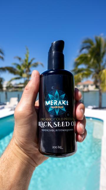 High Potency Cold-Pressed Organic Black Seed Oil with 3% Thymoquinone