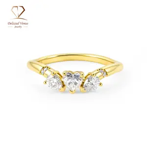 Delzzad 0.9ct Golden Triad of Love Ring Three Stone Heart Promise Ring Engagement Ring VVS Synthetic Moissanite Ring Jewelry Copper Band Perfect Birthday Engagement Wedding Anniversary Christmas Valentine's Day Mother's Day Gift