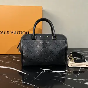 Pre-owned Louis Vuitton Leather Shoulder Bags 7.8'' R3219 Shoulder Bag C8357322509 0130 T1 Rina