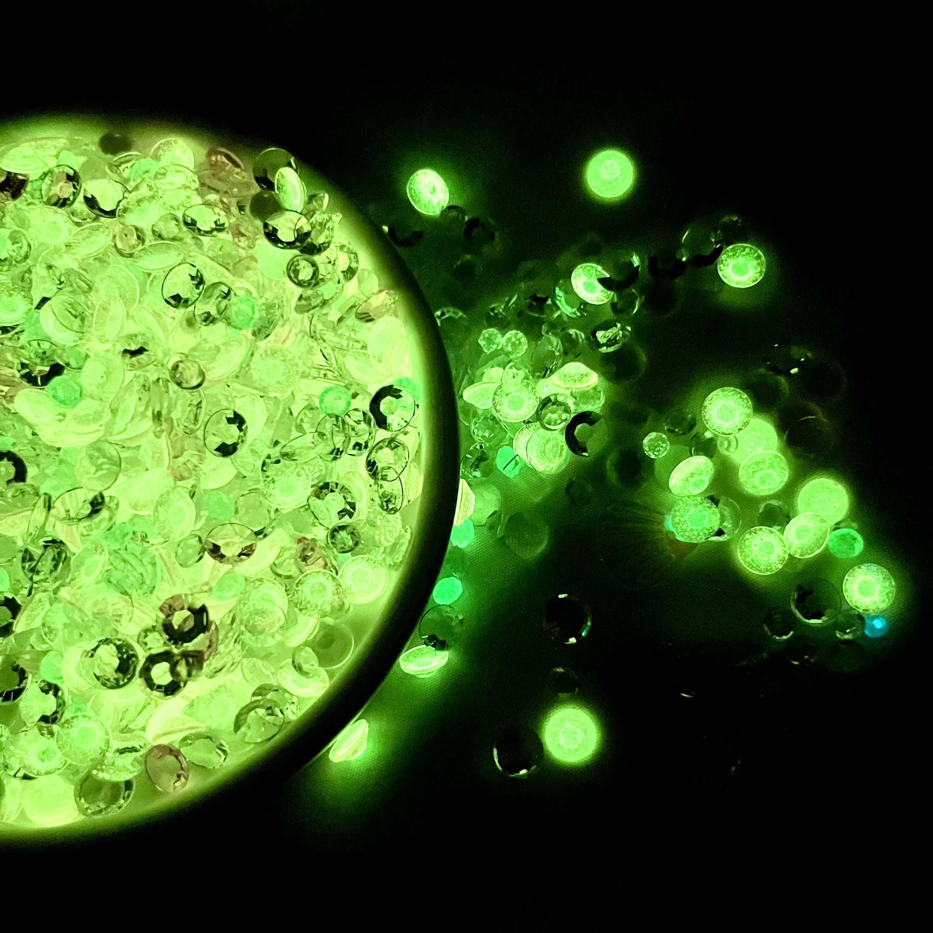 Luminous Pricess resin glowing in the dark