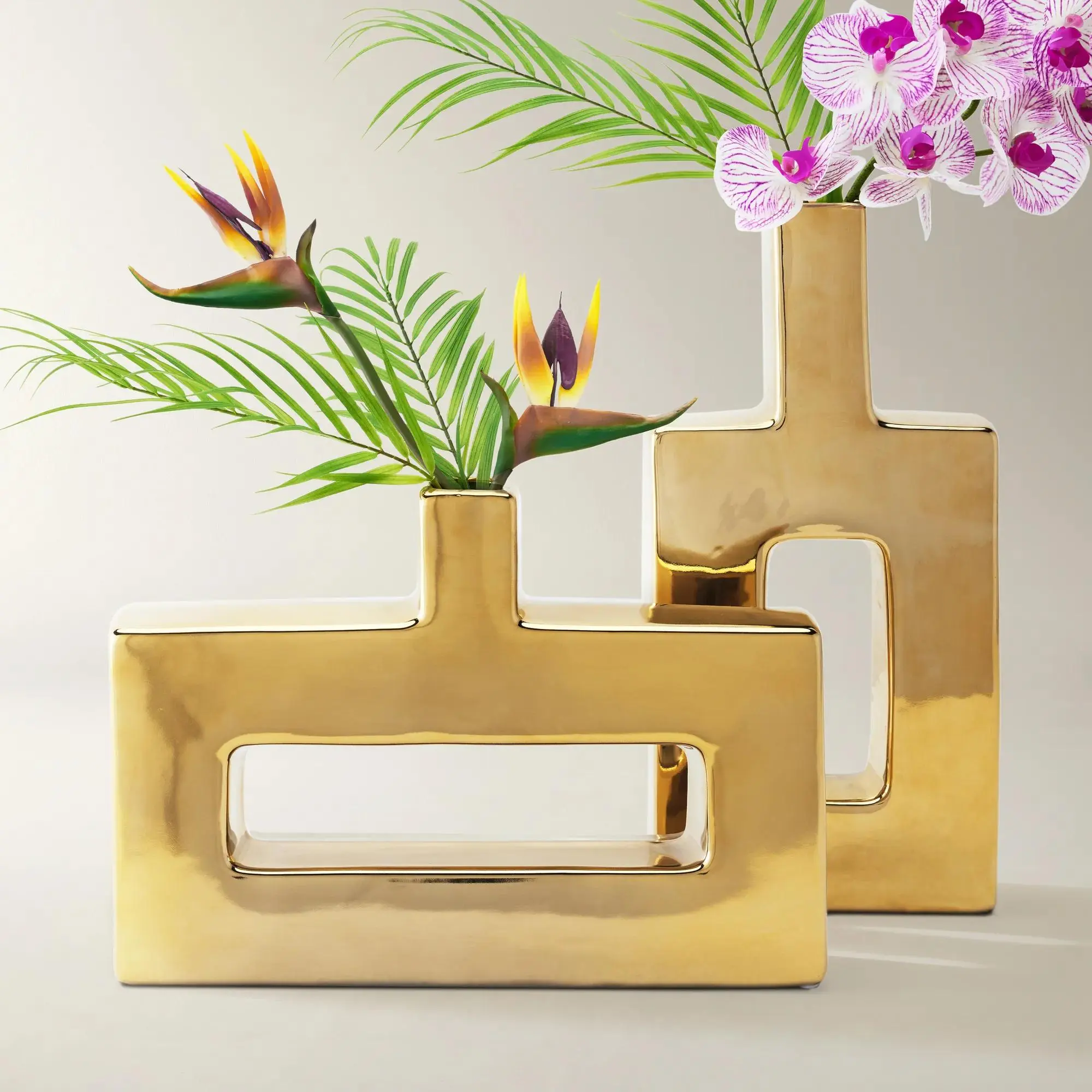 Z Gallerie Miami Gold Vase, Home Decorative Vase or Sculptural pieces for Living Room Office Room Flowers Peonies Ceramic Ornaments Decoration Design Dining Table Centerpiece Modern Plant Vase,summerwins,dorm essentials,dorm decor,dorm room decor