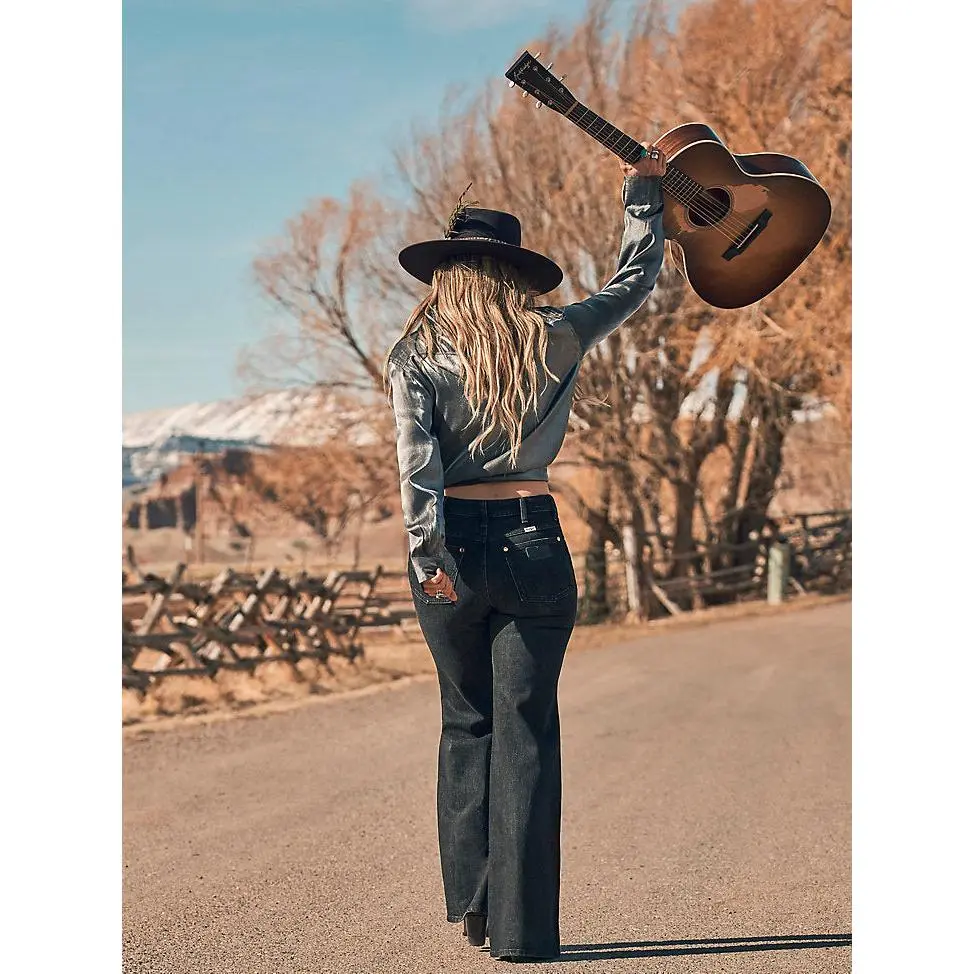Sale ✨Wrangler Lainey Wilson Dusk High Rise Flare