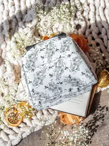 Bookish Insulated Lunch Box Tote Bag for Fantasy and Romantasy Booktok Readers