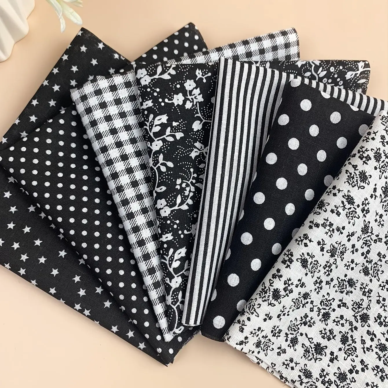 7pcs Black Cotton Fabric Printed Cloth Sewing Quilting Fabrics For Patchwork Needlework DIY Handmade Accessories Classic Fabric