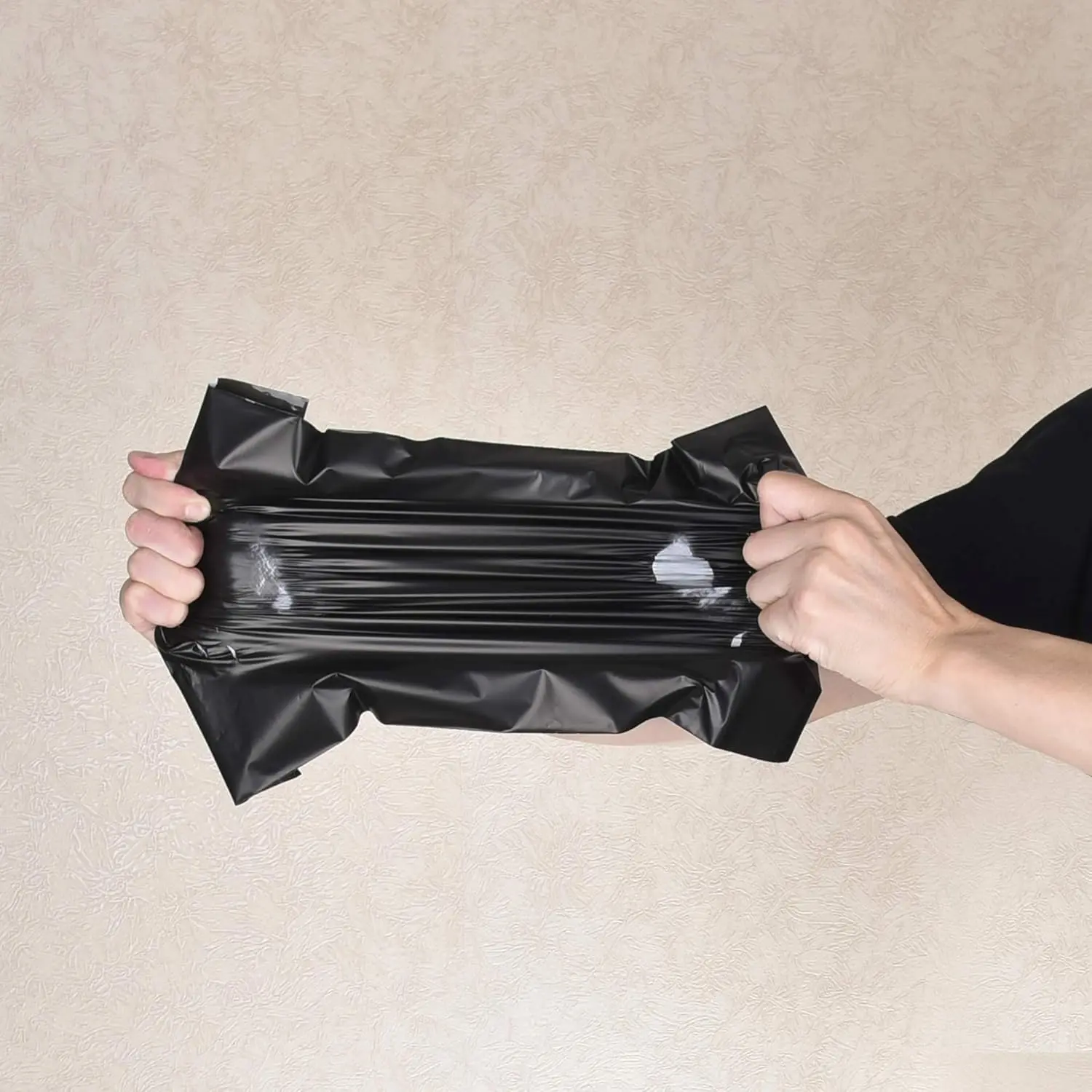 100 Large Poly Mailers 10x13 Shipping Bags for Small Business – Self Sealing Package Envelopes (10 x 13 Pack of 100, Black)
