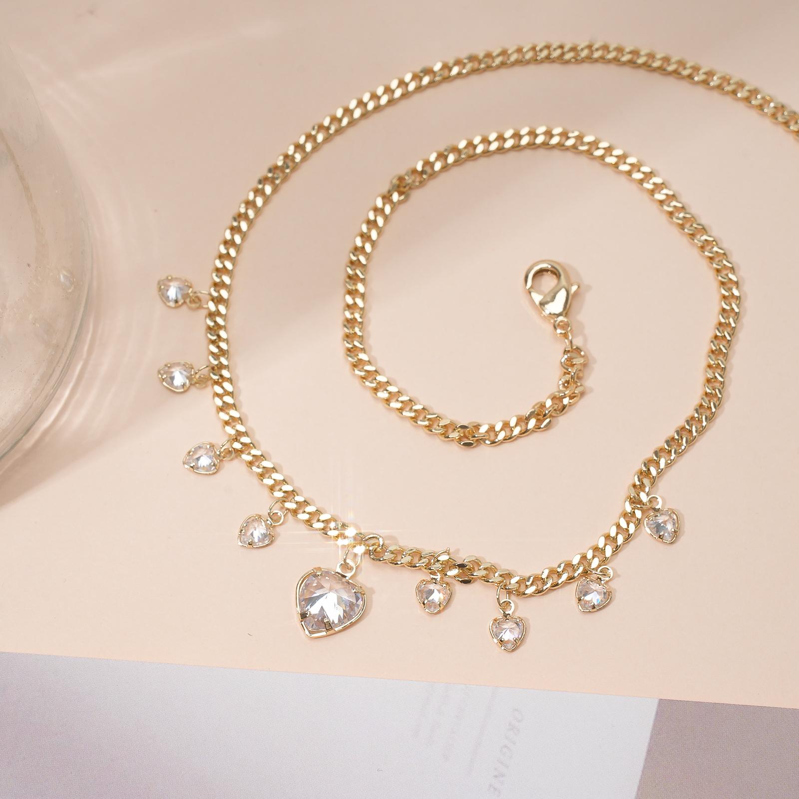 MEIITRUE 14K Gold Plated Heart Pendant Necklace for Women, Hypoallergenic Zirconia Charm Necklace, Fashion Jewelry for Girls