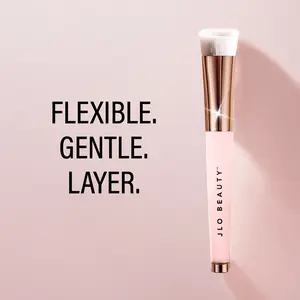 JLO BEAUTY Complexion Booster Brush Skincare Brush