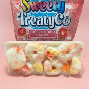 Easter candy peaches n cream bar- Bonbon