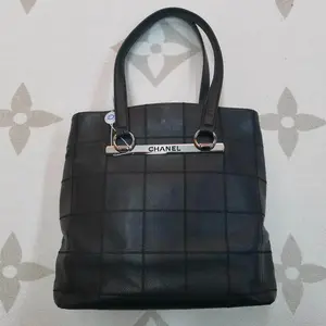 Pre-owned CHANEL Cowhide Clutches & Wristlets SQUARE STITCH Black Grained Calfskin Quilted Ice Pattern Tote Bag
