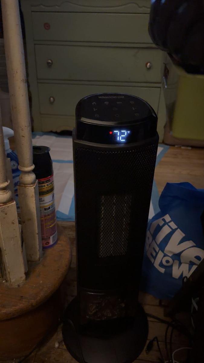 Item: Black-Round Base