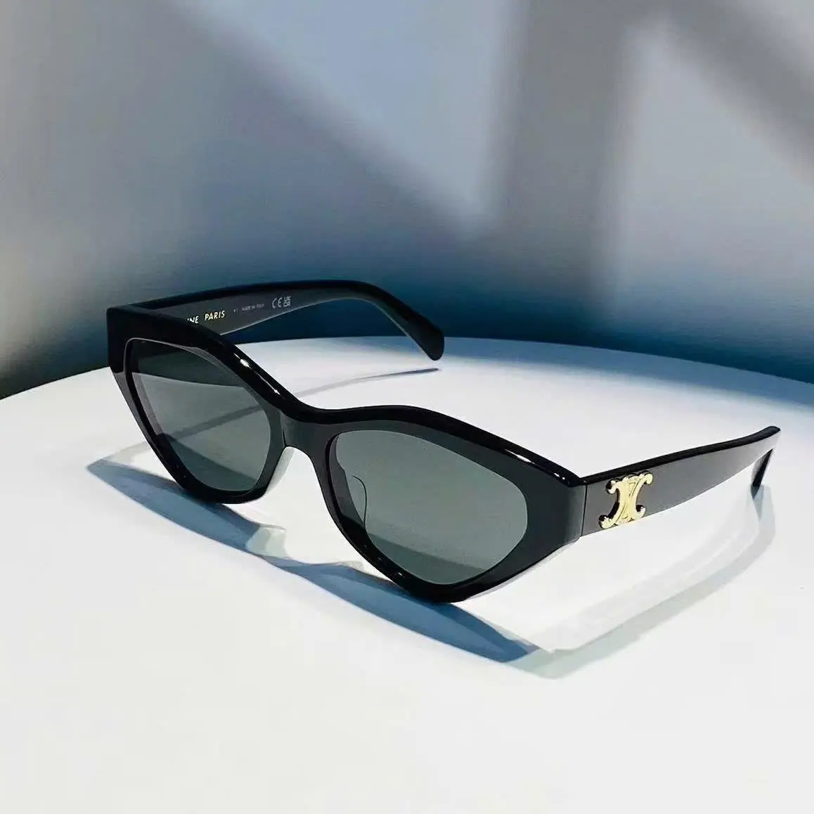 Luxury Style Cat Eye Sunglasses Thick Black Frame Designer Inspired Eyewear Luxury Style Cat Eye Sunglasses Thick Black Frame Designer Inspired Eyewear