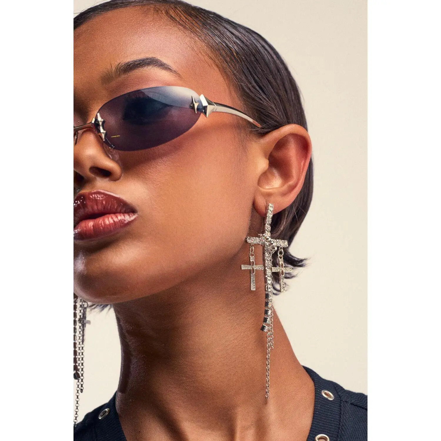 CROSS MY HEART EARRING