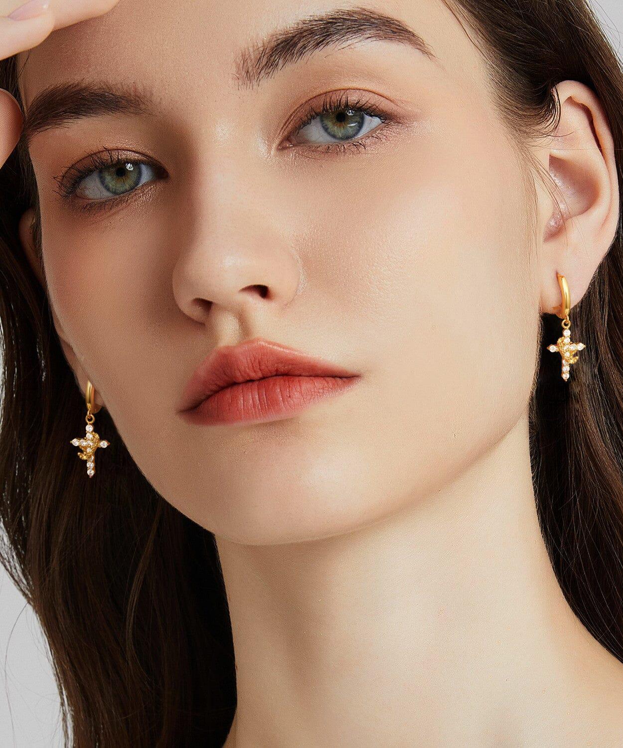 Tewiky Crown Cross Pendant Choker Necklace & Earring Set,Pretty Crown Cross Necklace & Earring For Daily Clothing Decor Trendy All-match & Exquisite Jewelry Perfect for Any Occasion and Ideal Gift