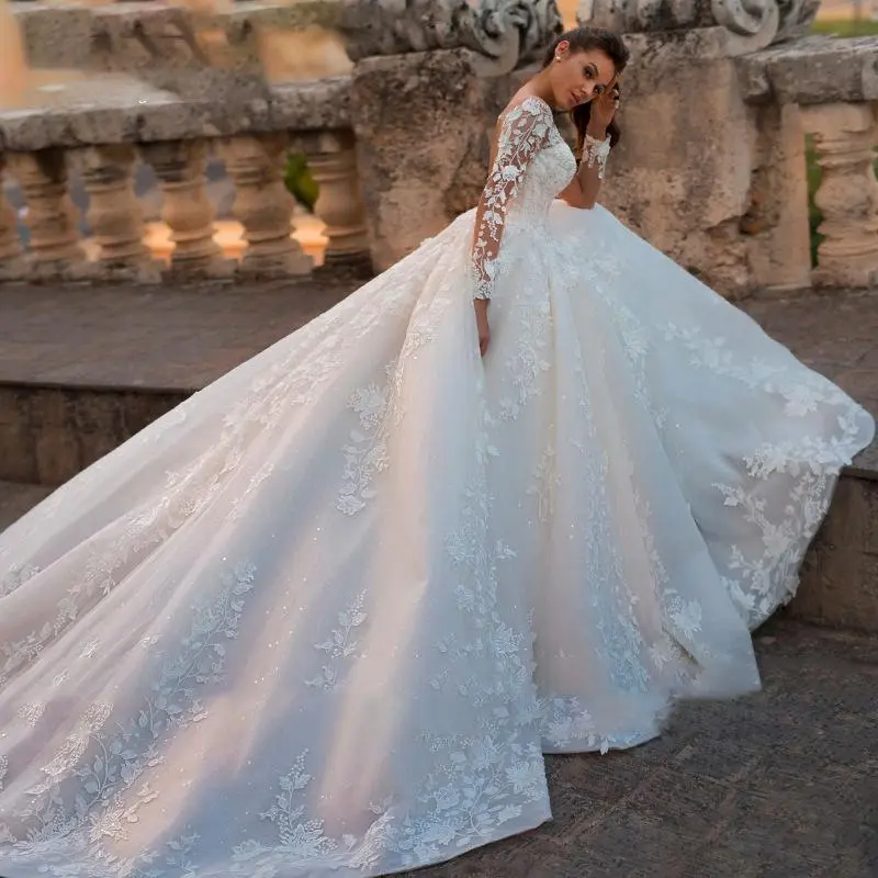 LaceCorsetWeddingDressV-neck2026NewLargeTrailingWeddingDressVintageSexyTulleLongSleeveWeddingDress
