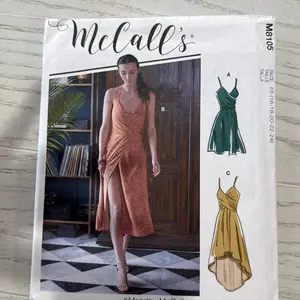 McCalls M8105