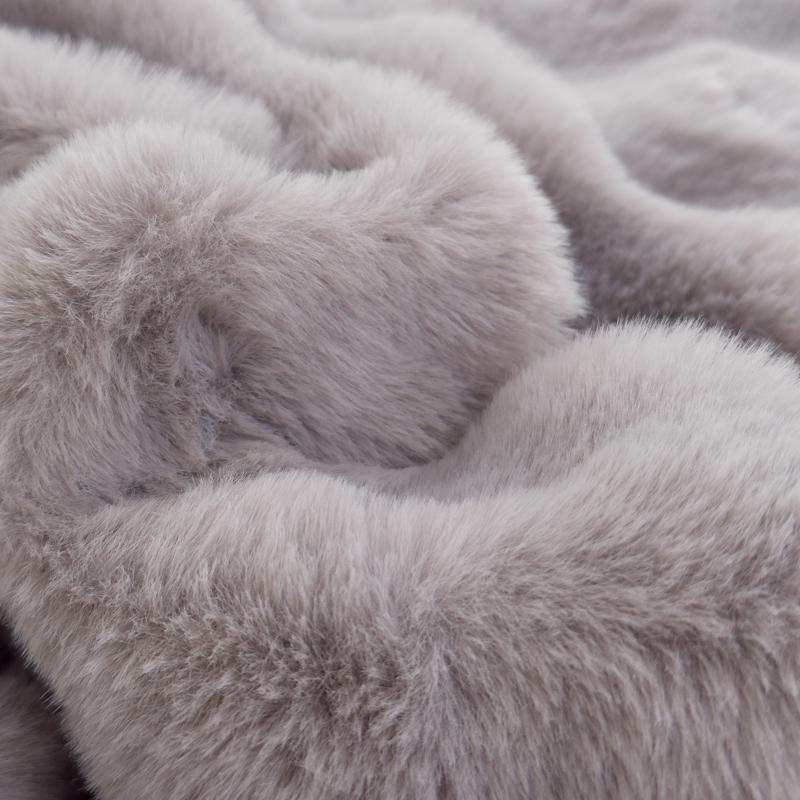 H&D Fluffy Faux Rabbit Fur Fitted Sheet 3-Piece Set — Ultra-Soft Plush Bed Sheet with 2 Pillowcases — Cozy, Warm, Solid-Color Bedding — Fits Queen and King Size Mattresses