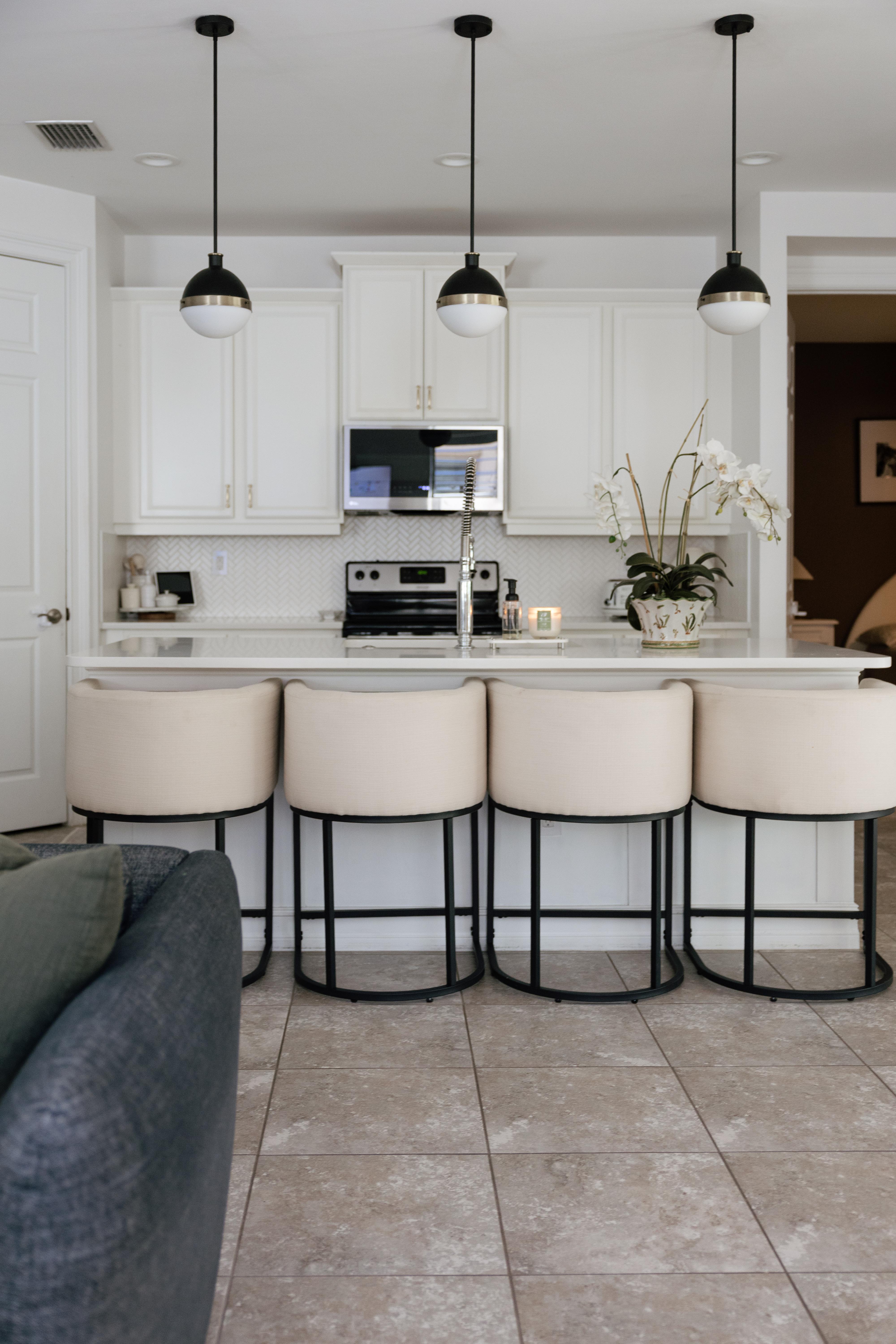 DAYALANE Vintle Bar & Counter Stool Modern Barrel Bar Stools For Christmas With Arm Upholstered Linen Chairs Gold Brass Frame for Kitchen Island Pub Dining Room Multiple Heights Easy Assemble Comfort Support