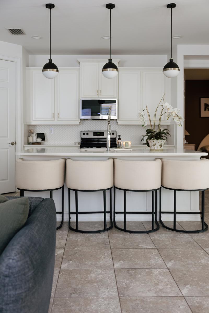 【Valentines'Day】DAYALANE Vintle Bar & Counter Stool Modern Barrel Bar Stools For Christmas With Arm Upholstered Linen Chairs Gold Brass Frame for Kitchen Island Pub Dining Room Multiple Heights Easy Assemble Comfort Support 【Valentines'Day】DAYALANE Vintle Bar & Counter Stool Modern Barrel Bar Stools For Christmas With Arm Upholstered Linen Chairs Gold Brass Frame for Kitchen Island Pub Dining Room Multiple Heights Easy Assemble Comfort Support