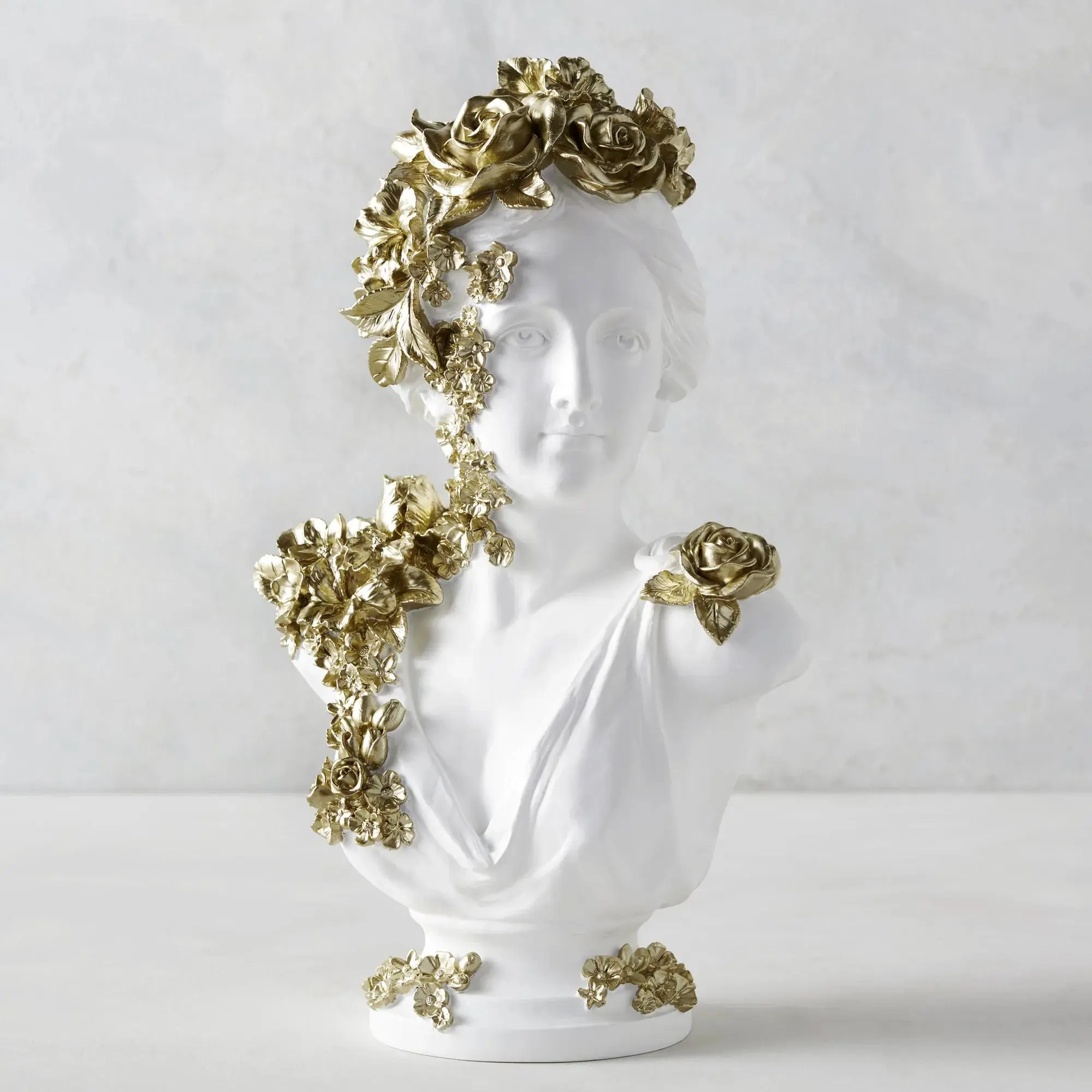 Z Gallerie Golden Resin Sculpture - Artistic Figurine with Modern Floral Bust & Flower Embellishments, Home Accessories Decoration Pieces for Coffee Table & Living Room Decor, Golden Design