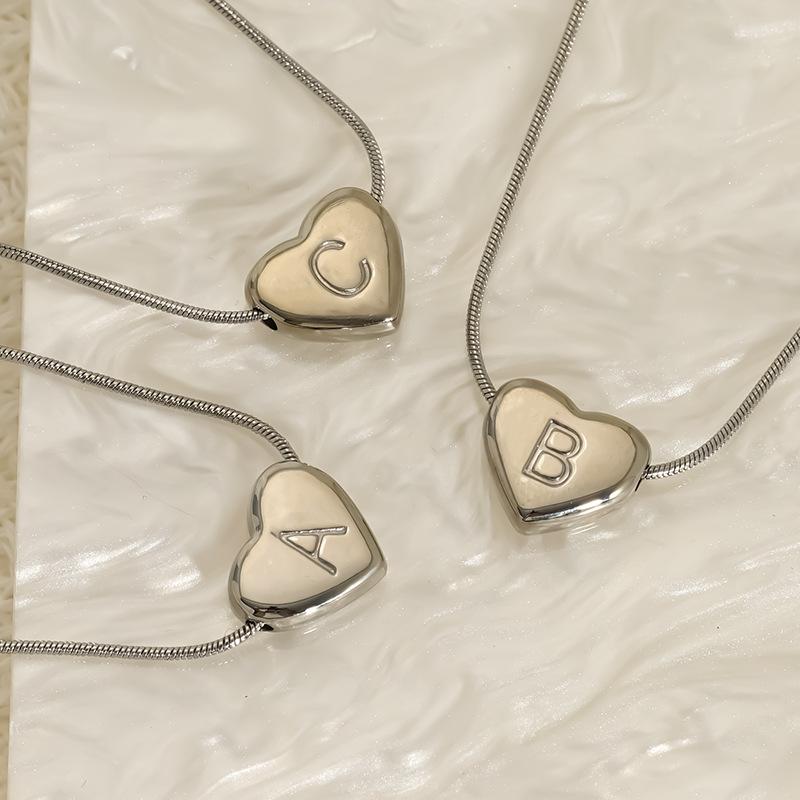 GGIRL 18K Gold Plated Necklace Filled Alphabet Letter Engraved Heart Bead for Women's Weddings Dances Parties Festivals Fashionable Jewelry Gifts Fashion Jewelry Gift for Holiday Haul Christmas Birthdays Anniversaries