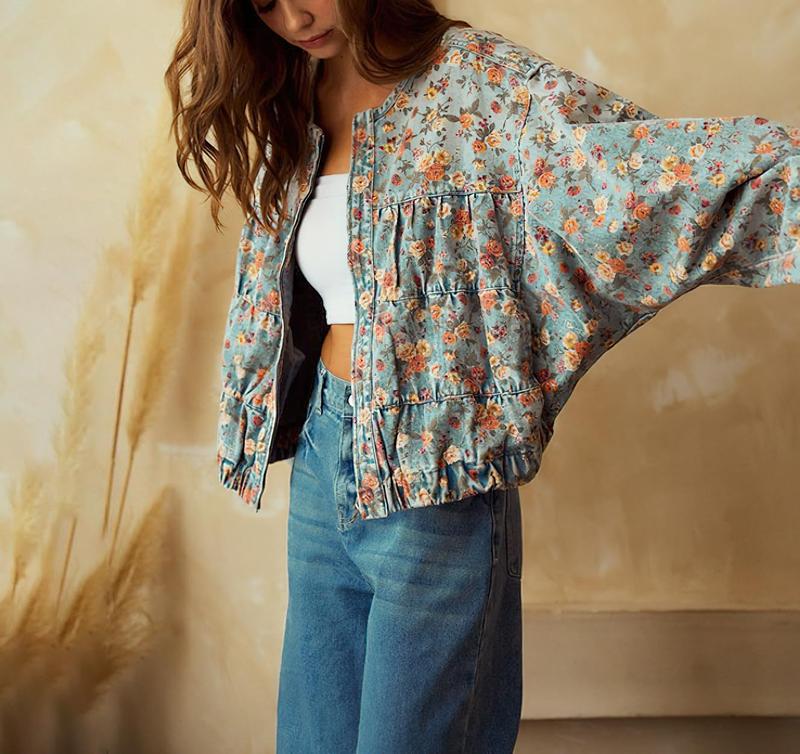Chouyatou Women's Spring & Autumn Floral Denim Jacket Y2K Casual Loose Short Coat with Pockets