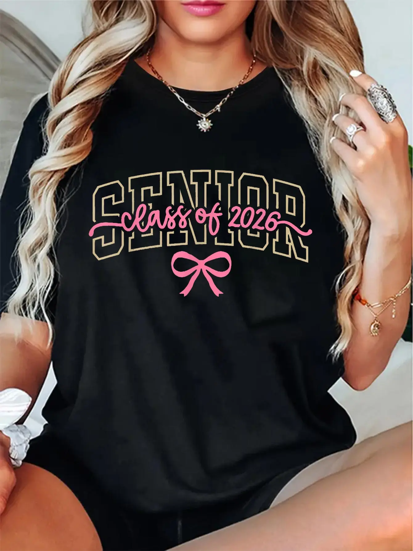 Unisex Class of 2026 Pink Coquette Bow Cap Senior 2026 Graduation T-Shirt