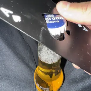 Stainless Steel Credit-Card-Shaped Bottle Opener, Poker Card Style Soda Cap Opener, Black Sturdy Bar Utensil for Home Kitchen, Party & Picnic, Soda & Beverage Can Opener, Home Bar Accessory, Cocktail Accessories, Drink Accessories
