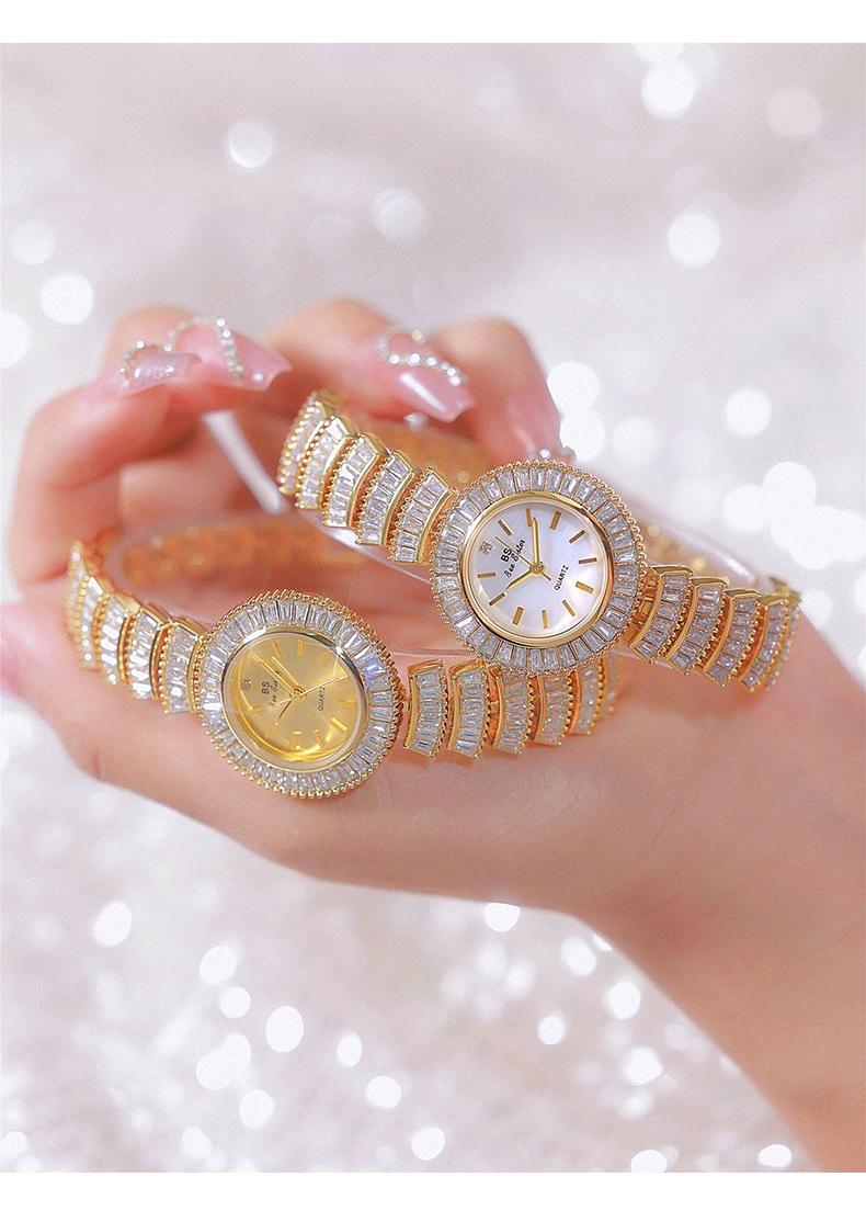 Gold Jewelry Bracelet Watch for Women Luxury Round Dial Full Crystal Design 30M Waterproof Stainless Steel Elegant Wristwatch Fashion Jewelry Gift for Her Sparkling Ladies Watch Trendy Golden Accessories Casual Dress Style