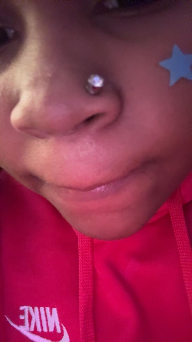 Item: White, 6 Counts