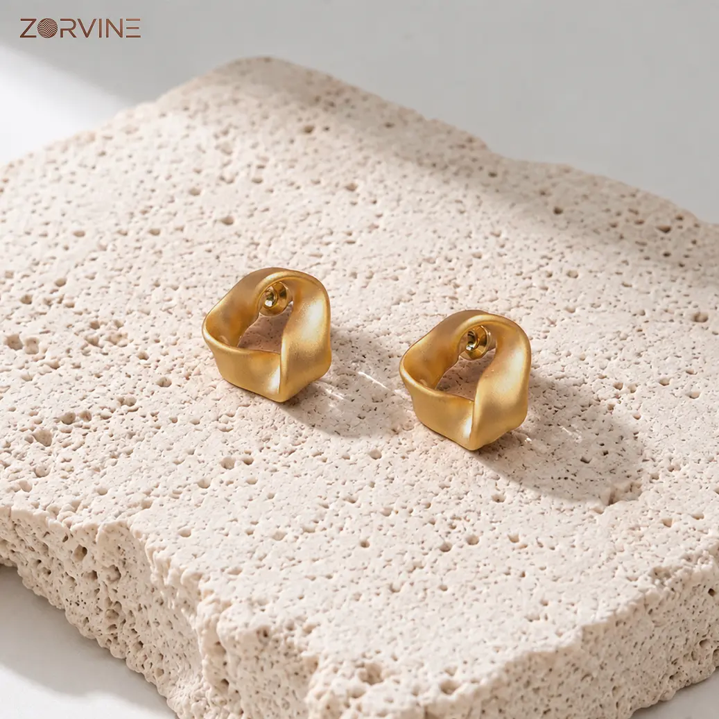 Couple 2-Piece 99.9% Pure Copper Stackable Rings Set - Handmade Magnetic Therapy Adjustable Vintage Promise Rings, 3500 Gauss Magnets, Tree of Life Style Flower Engraved, Luxury Gift Box Included Free Gift Idea
