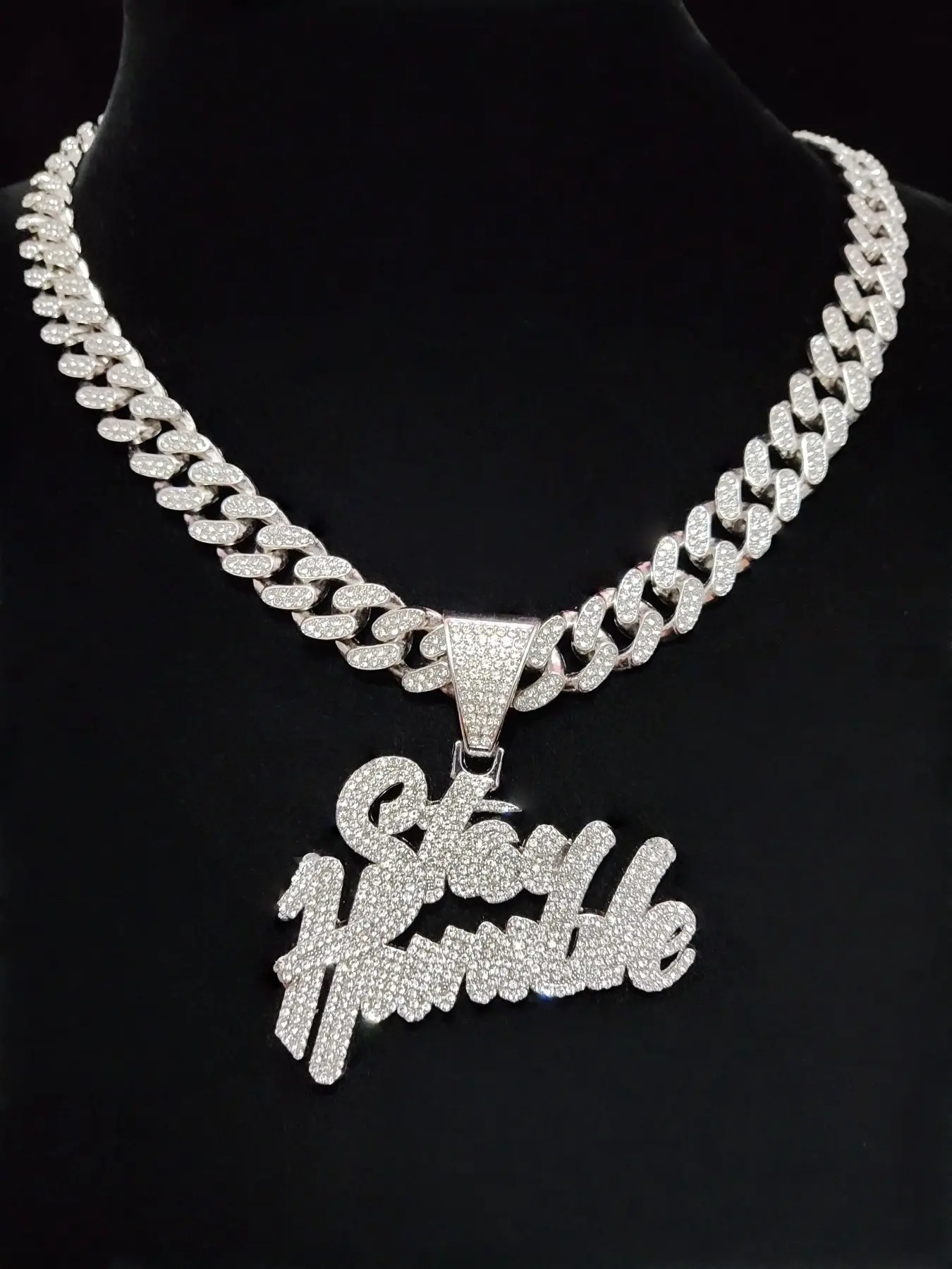 Fashion Creative Inspirational Letter Pendant Necklace, Miami Cuban Chain, Cuban Link Necklace, Street Style Hip Hop Jewelry for Men Women, All Seasons Wear, Iced Out Necklace