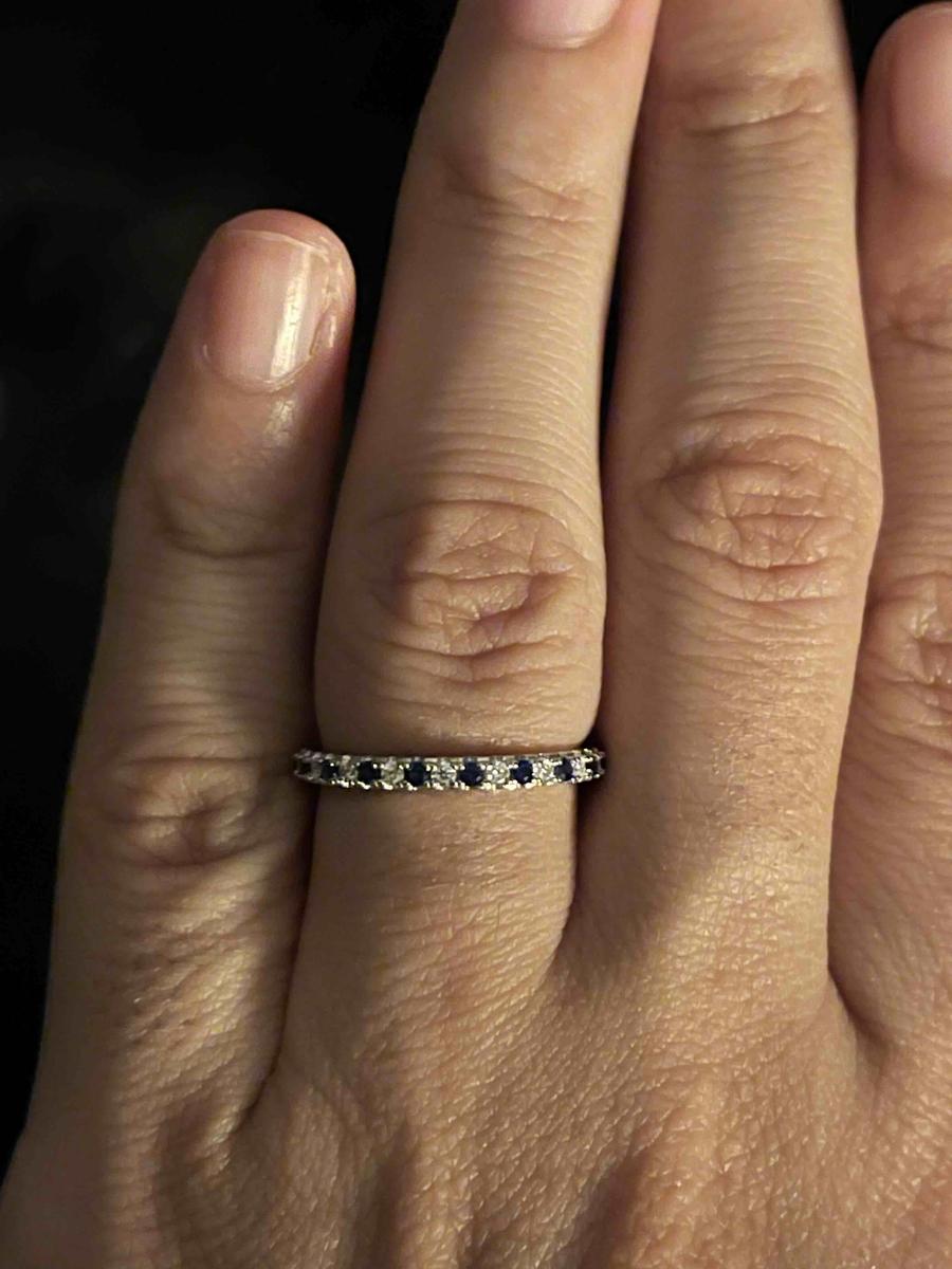 Item: Blue-silver color, 5.5