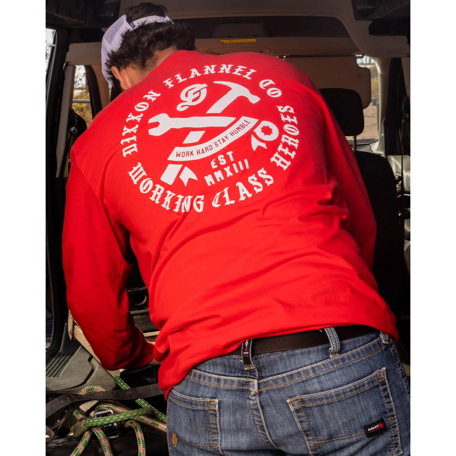 White Working Class Badge Long Sleeve T-Shirt - Red