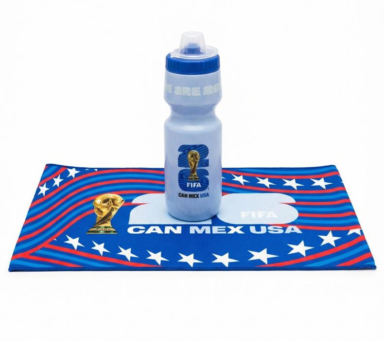 【FIFA WORLD CUP 2026 】This squeeze bottle and sports towel set is reusable and easy to clean. Portable and suitable for outdoor activities, fitness, and cycling, it makes a perfect gift for family, elders, friends, and loved ones.