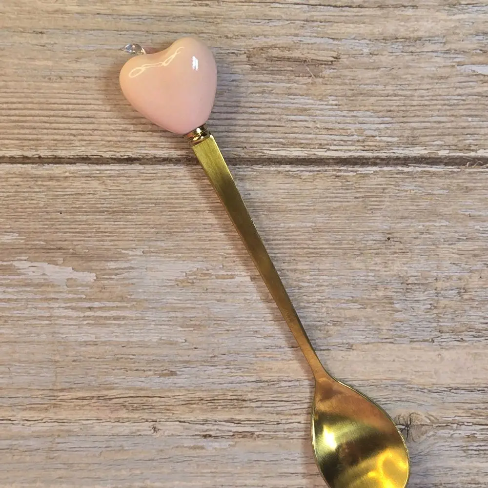 Glossy Reusable Gold Cosmetic Spoon - Pink Heart Handle Tool for Body Butter, Creams (Beauty & Personal Care Bath & Body Care Essential), Reuse, Stylish, Scoop, Scrubs, Handmade, Elegant, Daily Beauty Routine, Self-Care